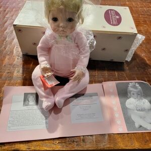 Ashton-Drake Donna Effner Porcelain Baby Doll Pink Outfit COA Box